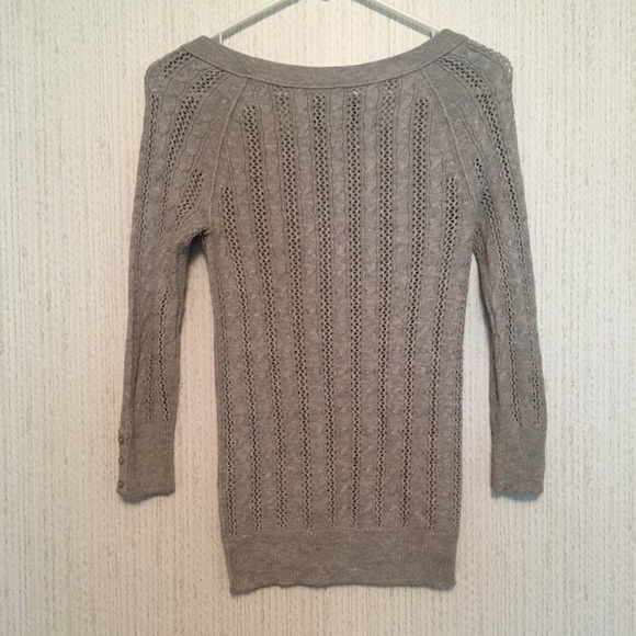 SOLD // American Eagle Grey 3/4 Sleeve Sweater - Picture 7 of 7